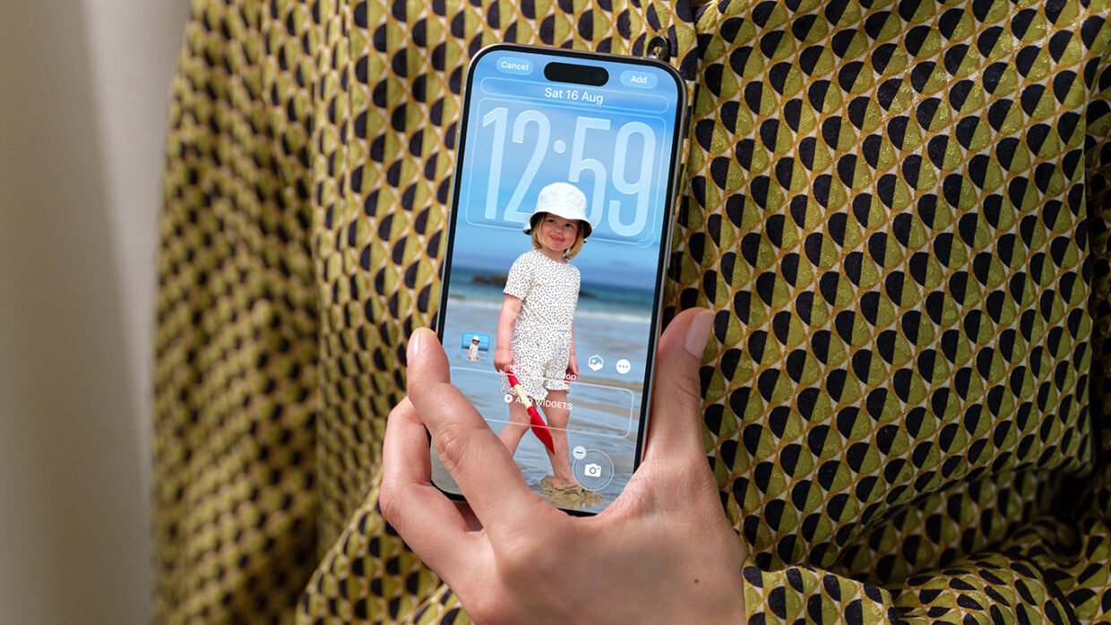Lockscreen spatial hero